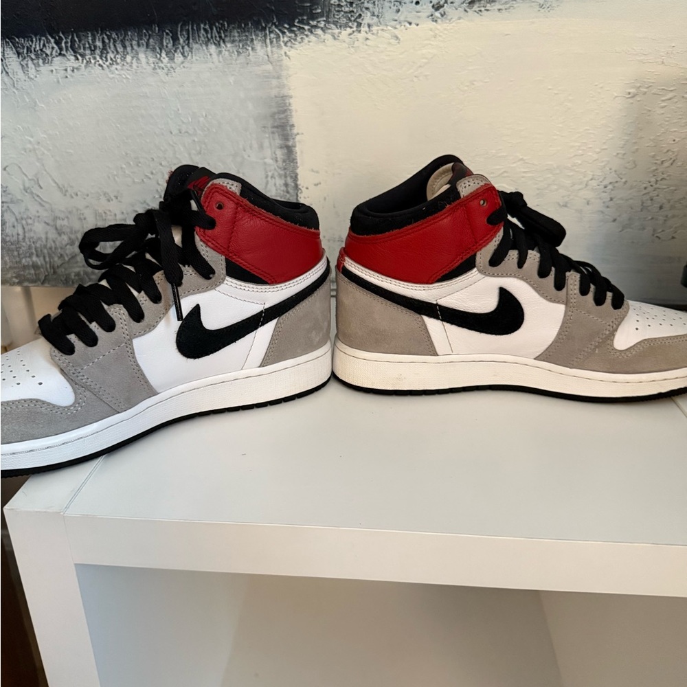 Jordan 1 Retro High OG Heritage White Red Black Size 6Y / Women’s 7.5 - Picture 4 of 7